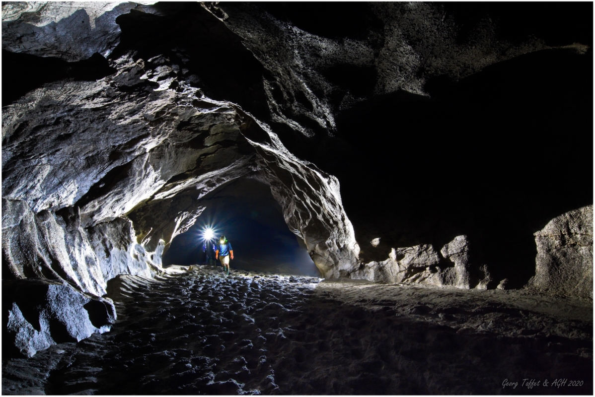 H&ouml;lloch Sandhalde