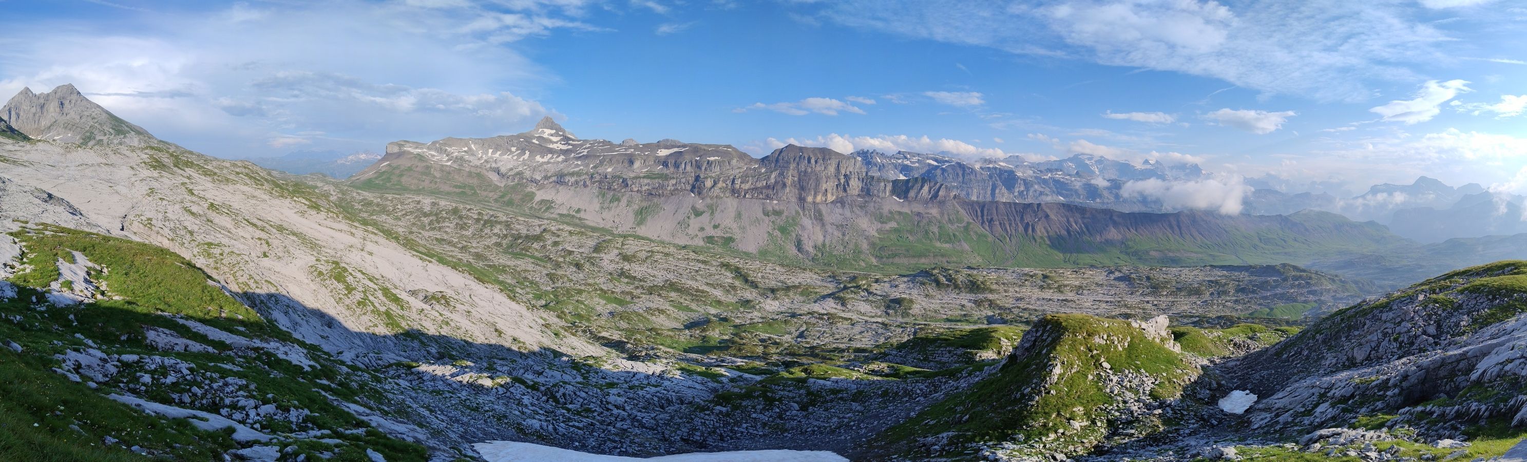 Die Aussicht von unserem Lagerplatz aus, wenn es ausnahmsweise keinen Nebel hatte